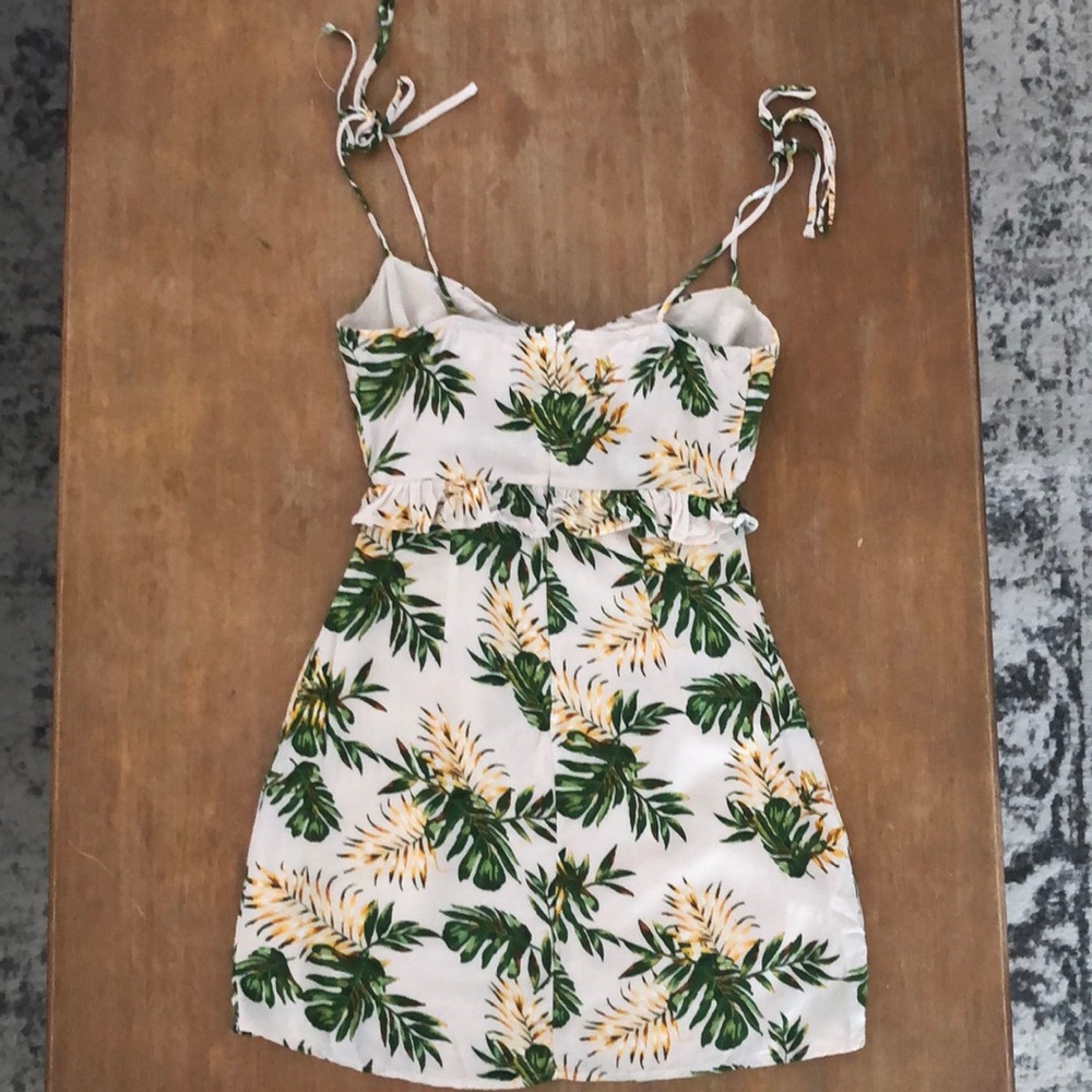Front-tie Tropical/Hawaiian Mini Dress - Picture 3 of 3